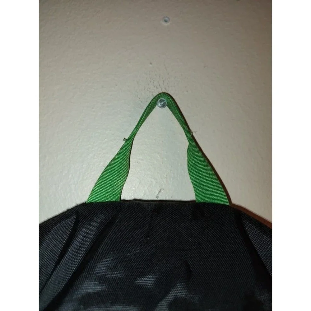 Adults The North Face Wasatch Hiking Climbing Black & Green Backpack